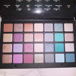 Natasha denona eyeshadow palette 28 purple blue